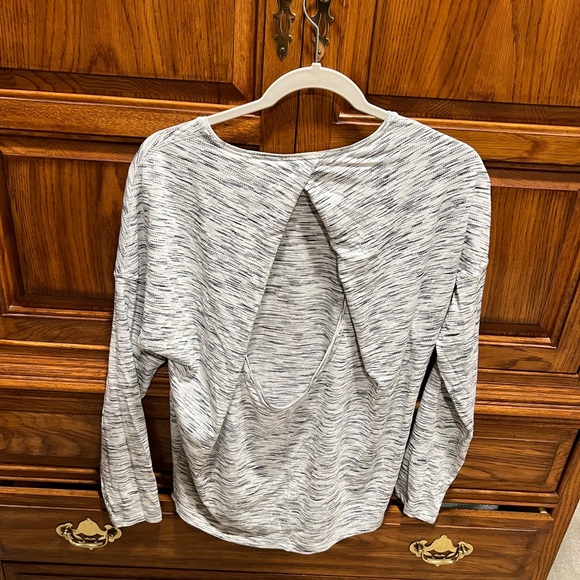Lululemon long sleeve - Picture 2 of 2